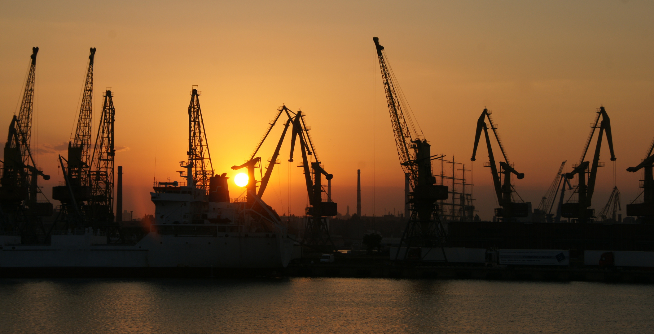 SonnenuntergangIm Hafen von Odessa