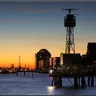 Sonnenuntergangsausblick vom Dockland nach Övelgönne