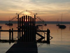 Sonnenuntergangsstimmung in der Herrschinger Bucht