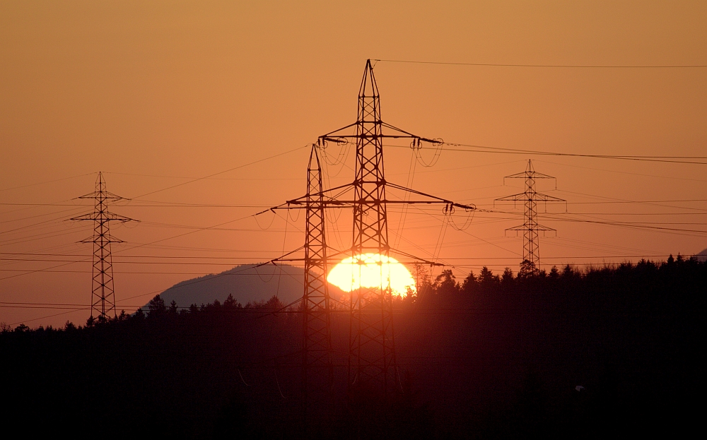 Sonnenuntergang/Strommasten