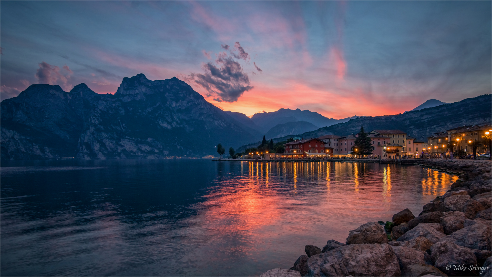 Sonneuntergang inTorbole / Gardasee