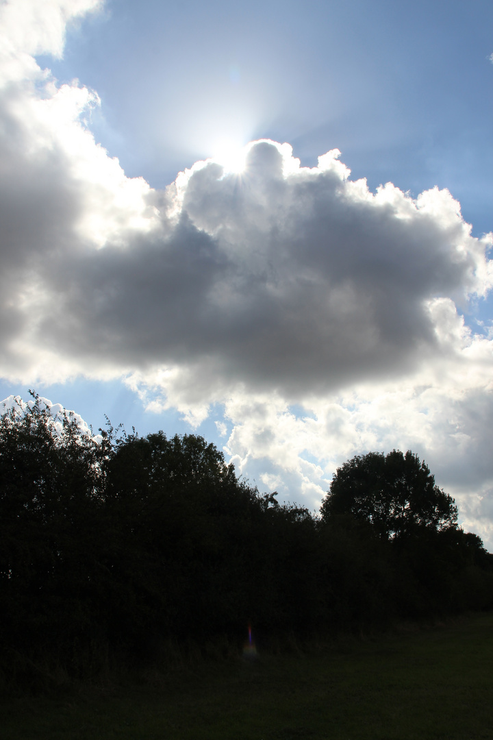 Sonne/Wolken