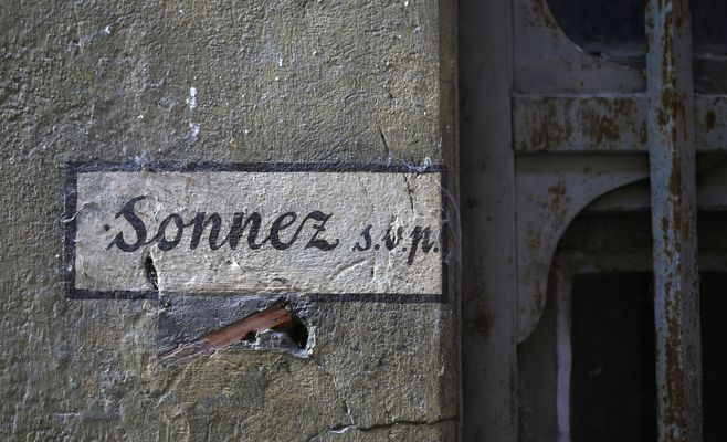 Sonnez svp