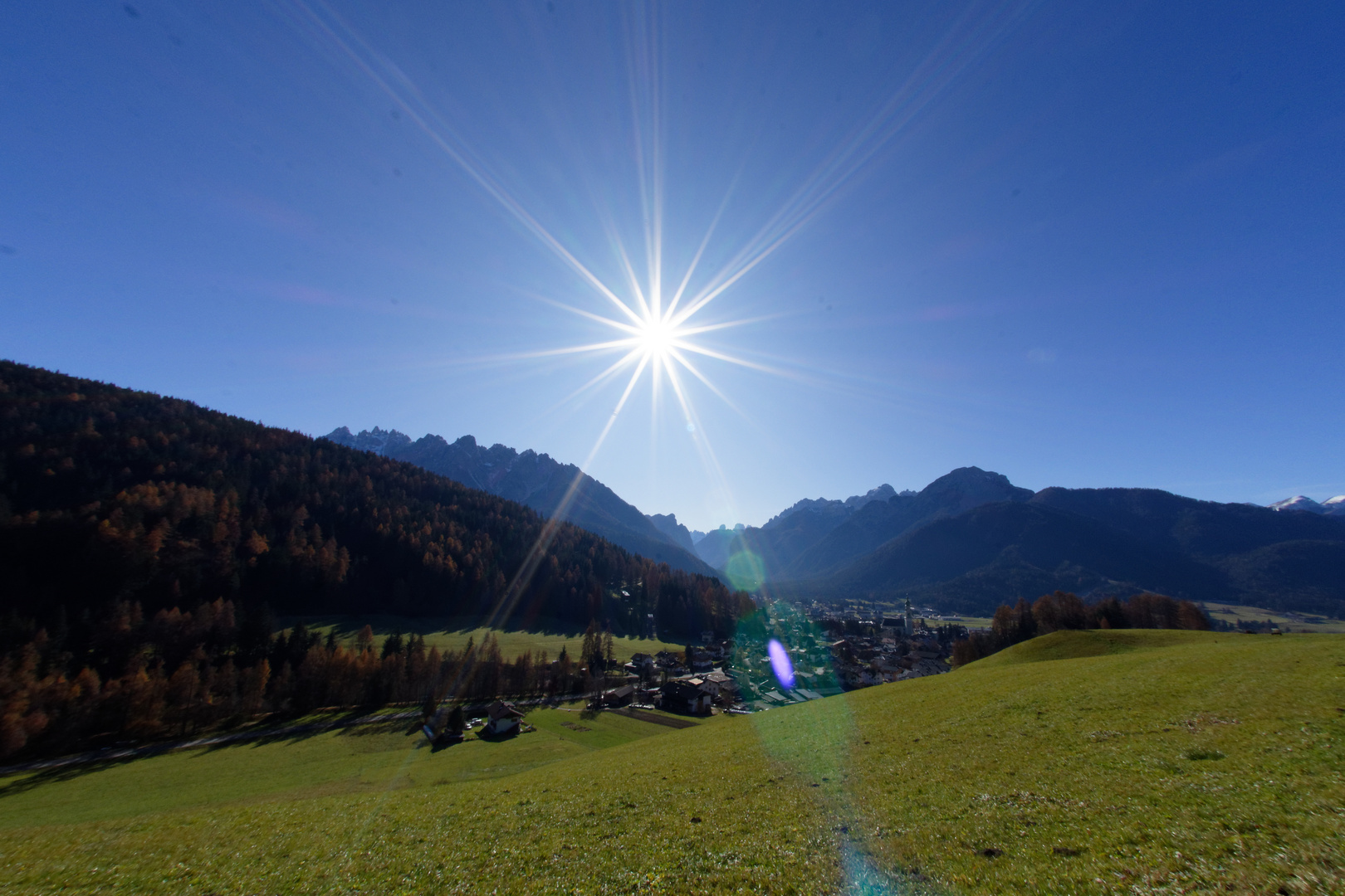 Sonniger Herbst in Toblach