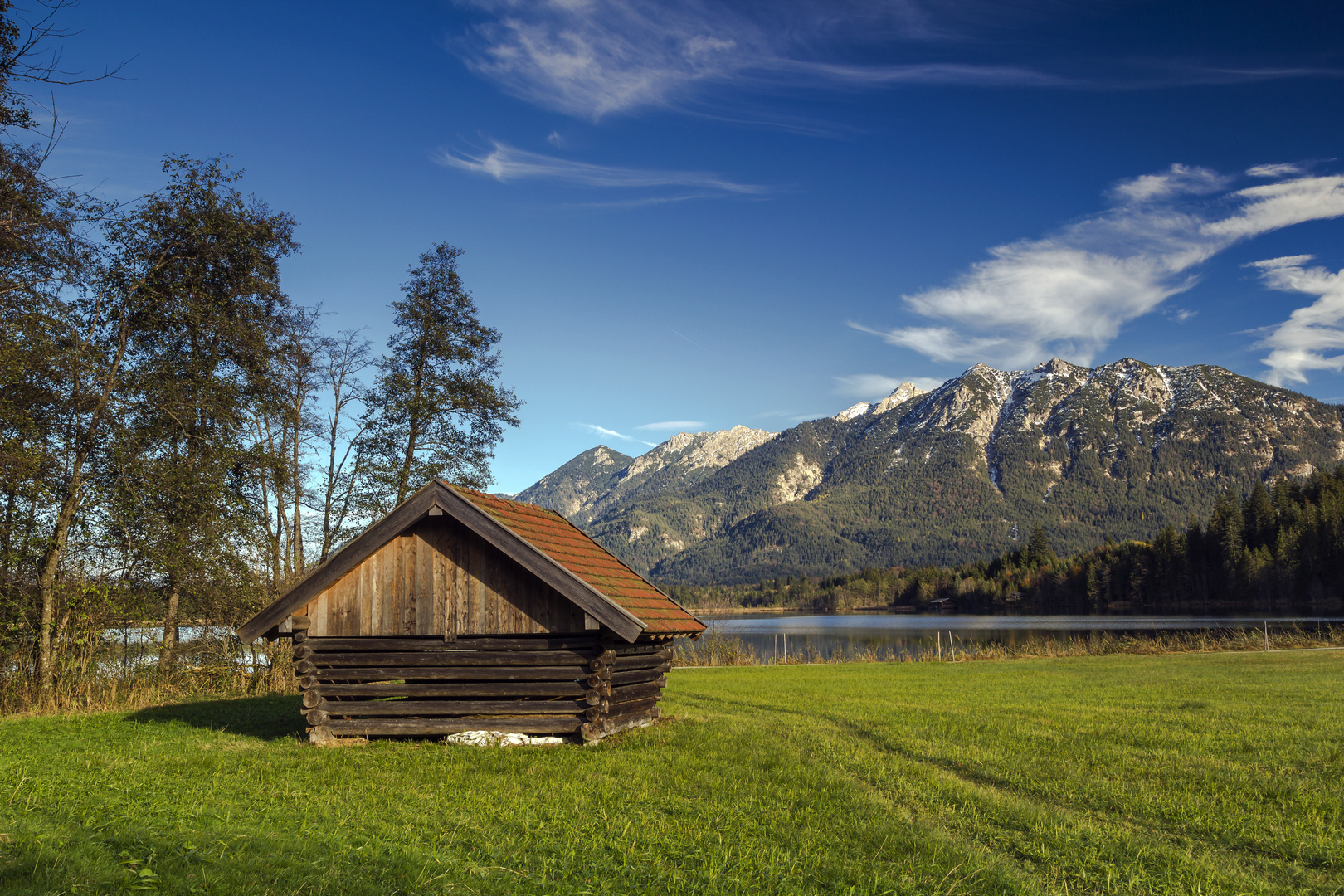 Sonniger Herbsttag am Barmsee