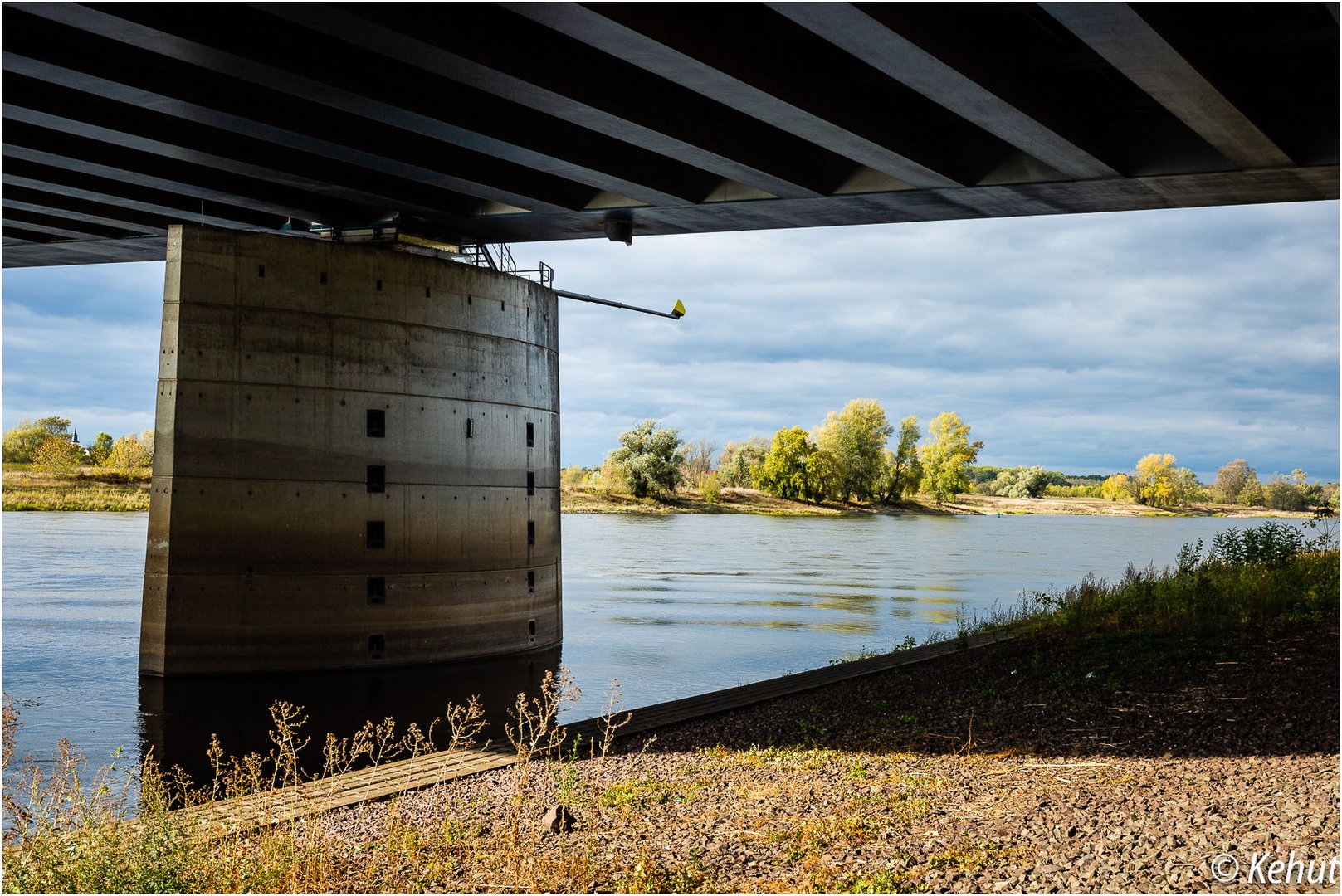 Sonniger Herbsttag an der Elbe (1) ...