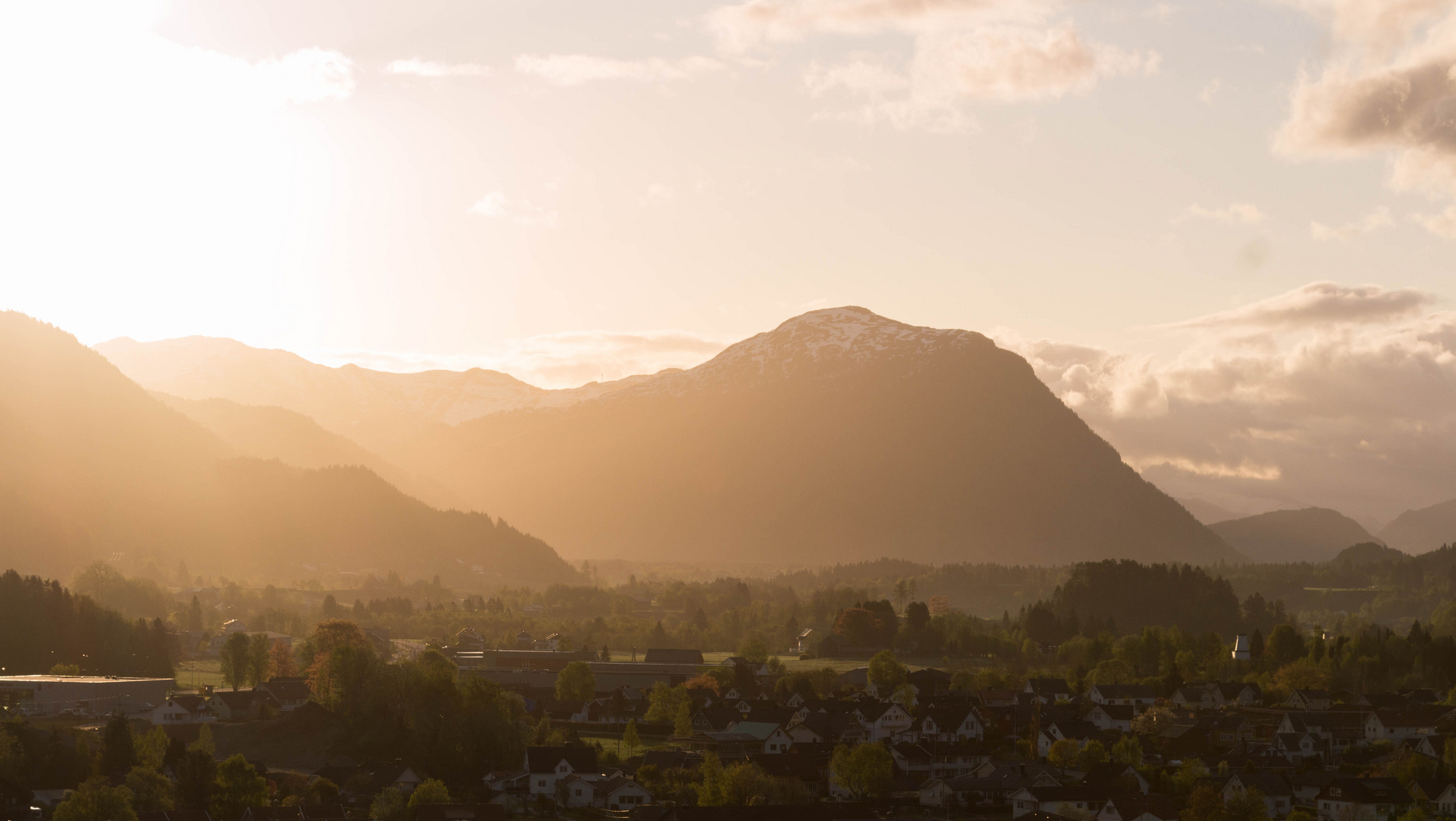 Sonniger Morgen in Norwegen