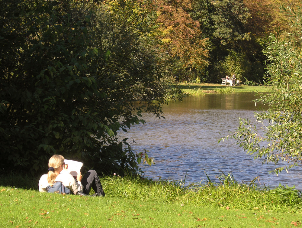 sonniger Sonntagmorgen im Herbst