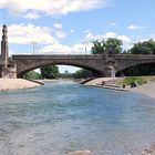 Sonntag an der Isar ...