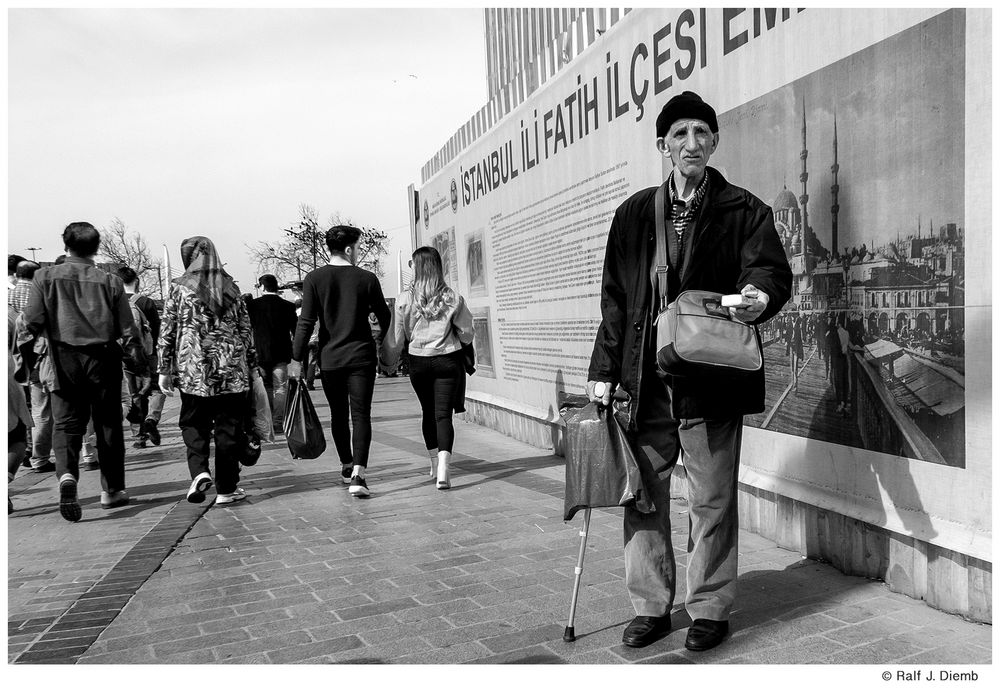 Sonntag in Eminönü I