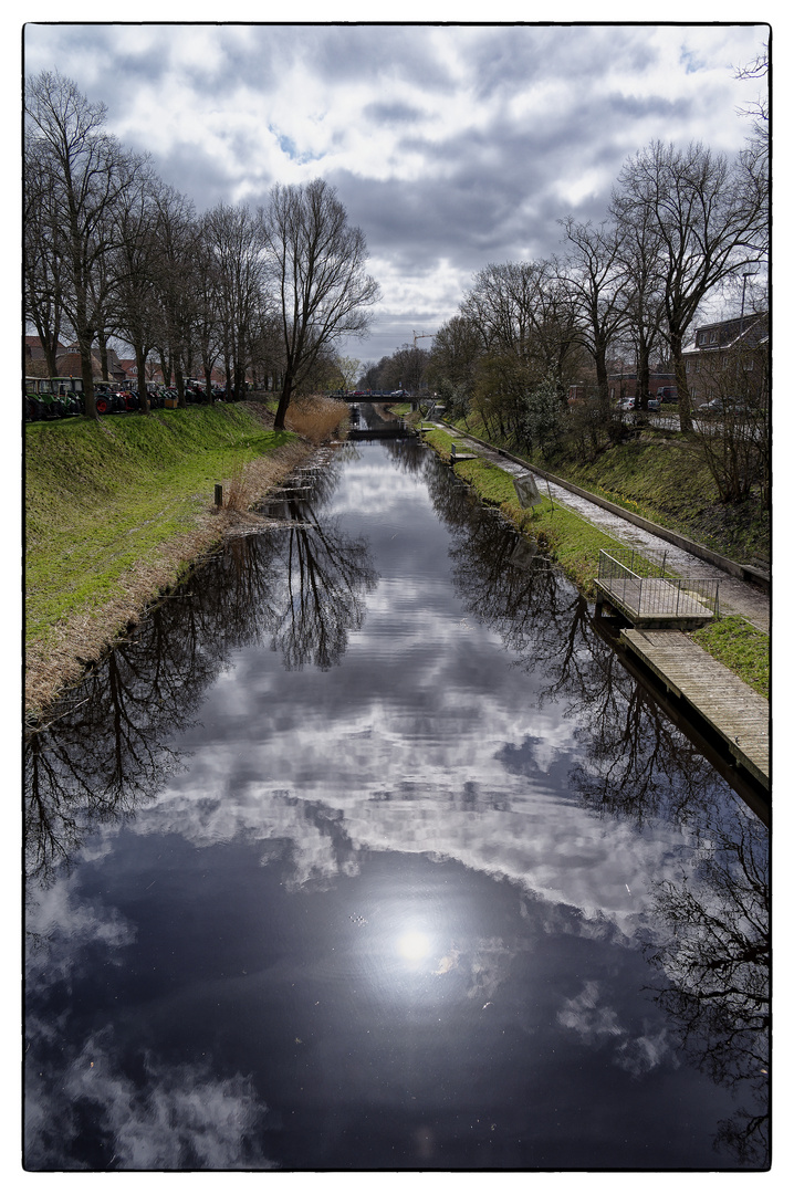 Sonntag mit Sonne - am Kanal