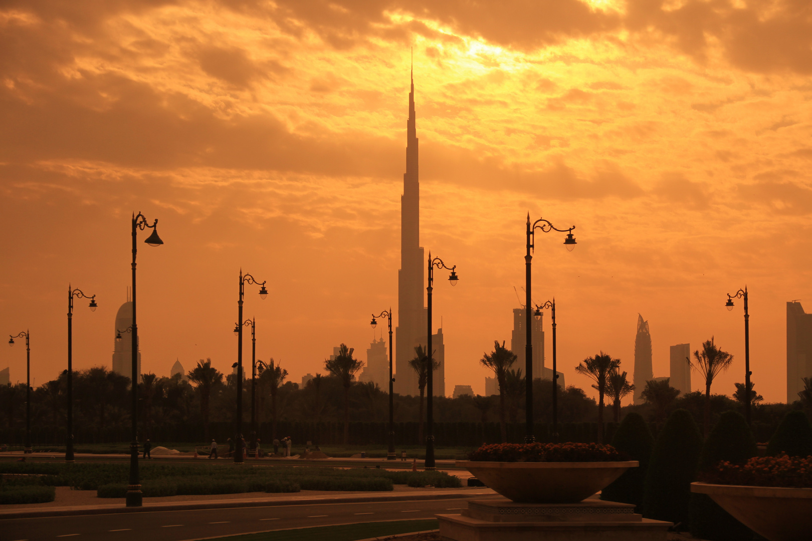 Sonntag mit Sonne: Der Himmel über Dubai