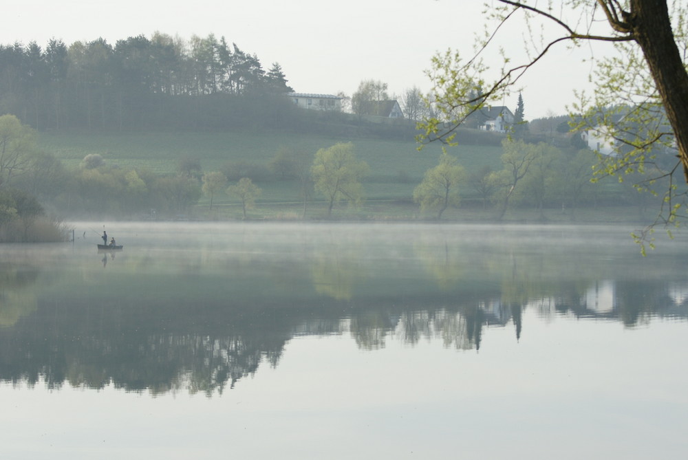 Sonntag Morgen am Schalkenmehrener Maar 1