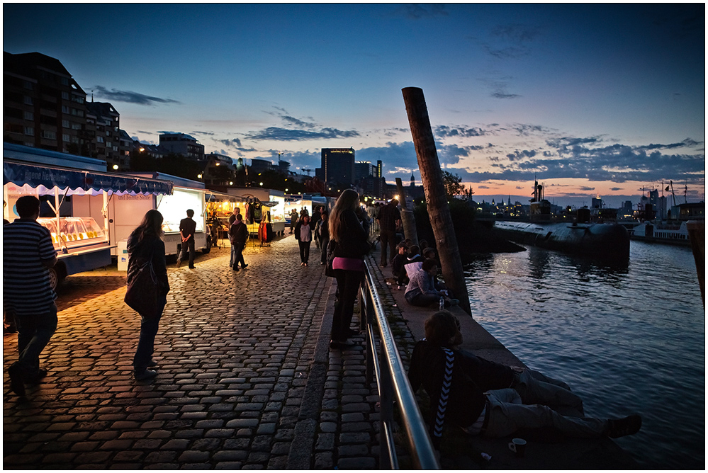 Sonntagmorgen, 5:38 Uhr auf´m Fischmarkt