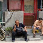 Sonntagmorgens im Hutong - Da schmeckt die Zigarette