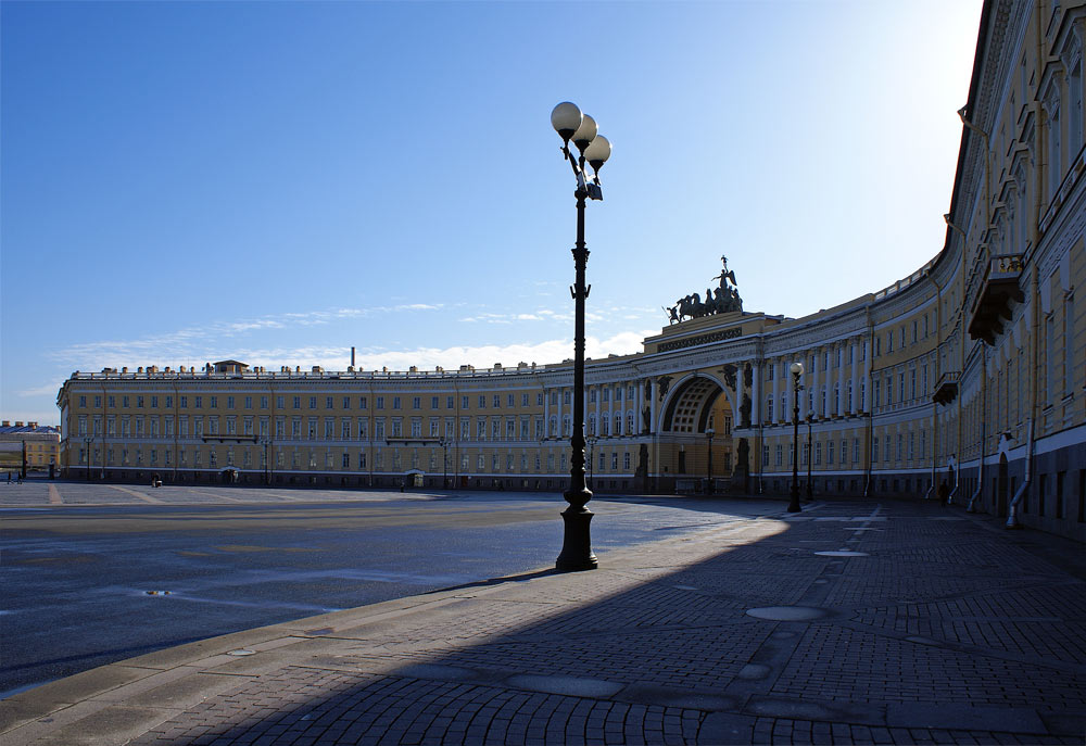 Sonntagmorgens in St. Petersburg II