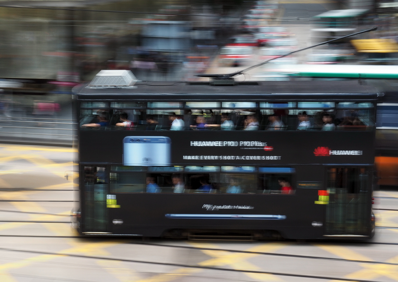 Sonntags abstrakt:  Double Decker Tram