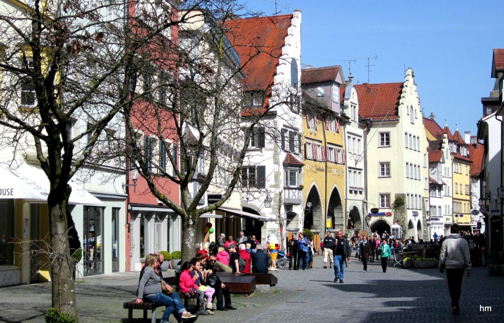 Sonntags in Lindau:" ...doch an Blumen fehlts im Revier,