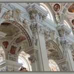 *Sonntags-Kirche* - barocke Pracht im Dom St. Stephan in Passau