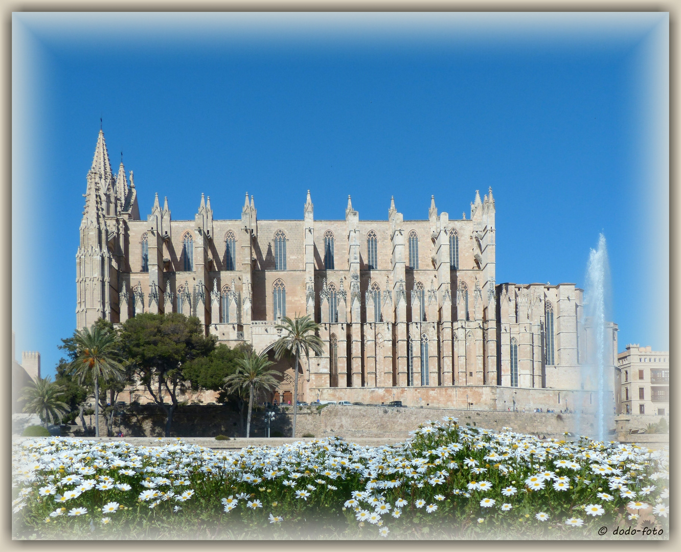 *Sonntags-Kirche* - Kathedrale der Heiligen Maria in Palma