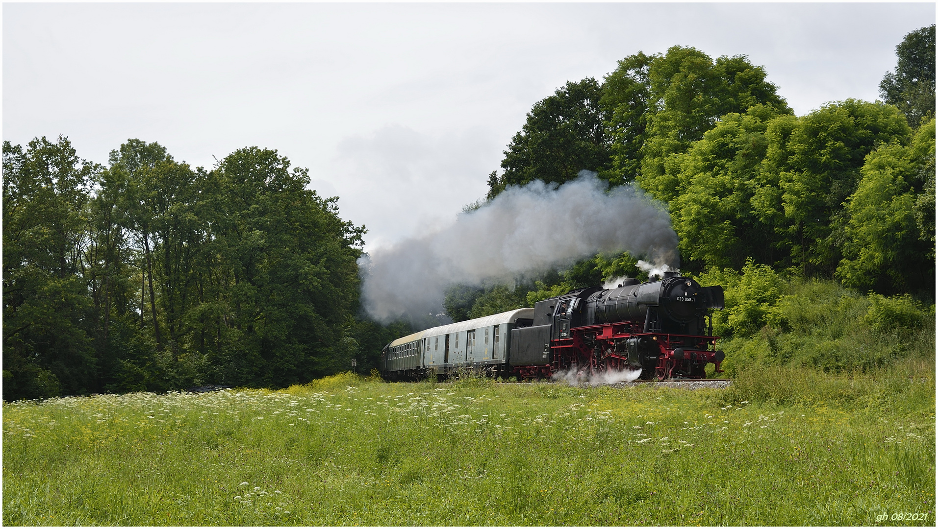 Sonntagsdampf in Hohenlohe