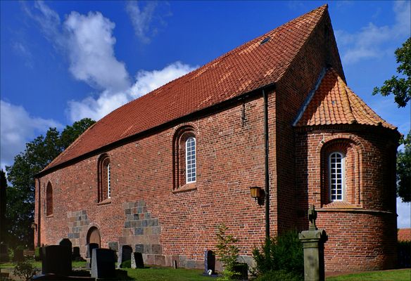 # Sonntags.Geschichte: Dorfkirche in Wiefels #