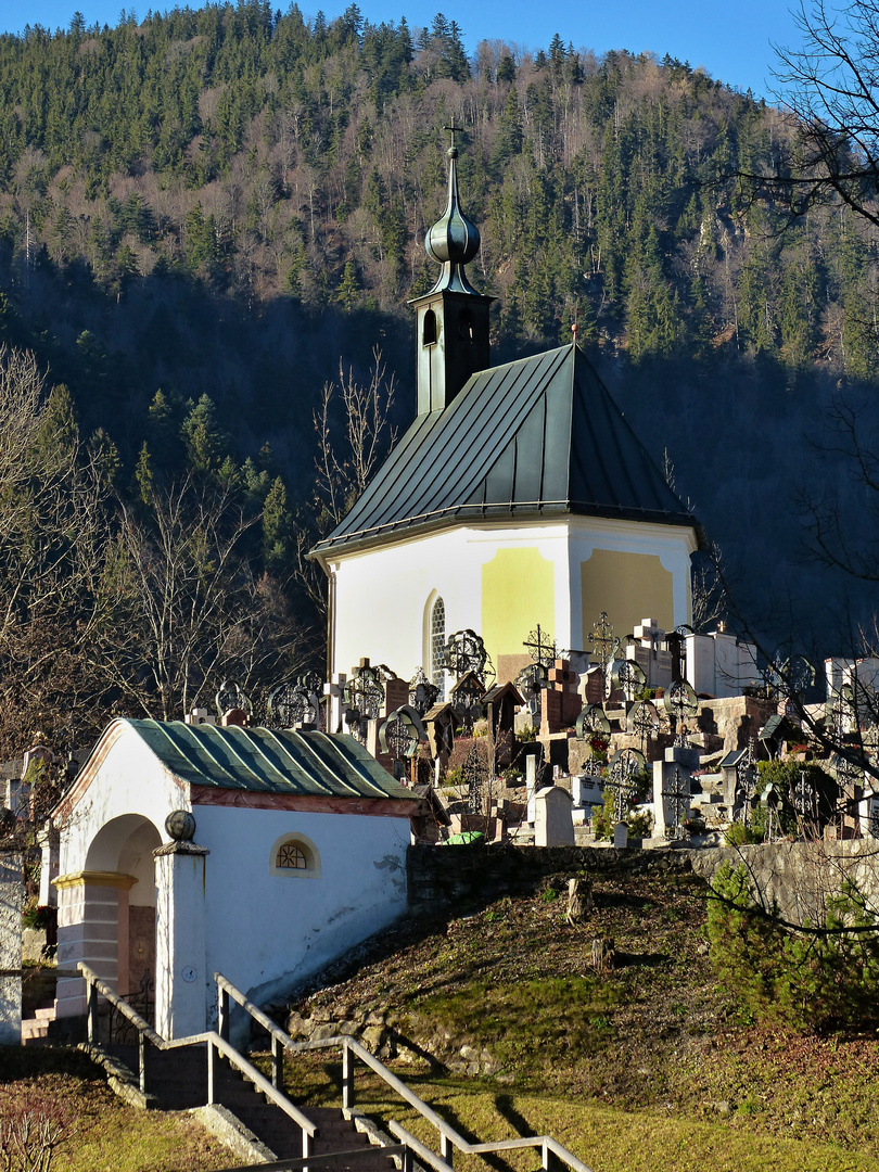 "Sonntagskirche" - kleine Kapelle in Ruhpolding