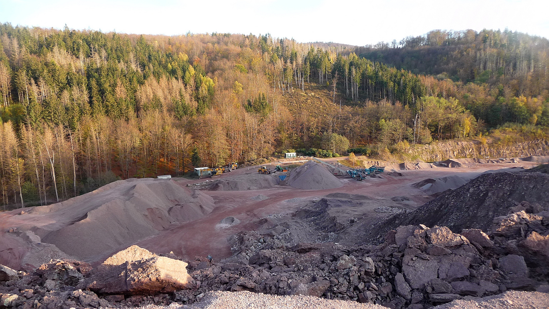 Sonntagsruhe im Steinbruch