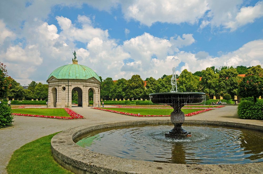 SONNTAGSSPAZIERGANG IM HOFGARTEN