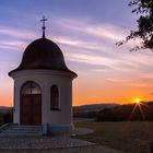 Sonnuntergang...mit Kapelle