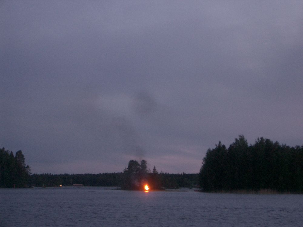  Sonnwendfeuer See  2005 Konnevesi Finnland