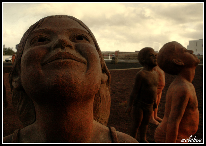 sonrisas de barro