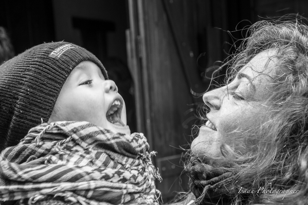 SONRISAS ESPONTÁNEAS