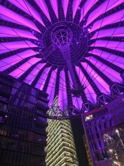 Sony Center am Abend