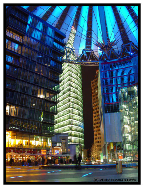 Sony-Center... auf die Gefahr hin, dass dieser Ausschnitt schon von anderen aufgenommen wurde...