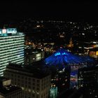 Sony-Center bei Nacht