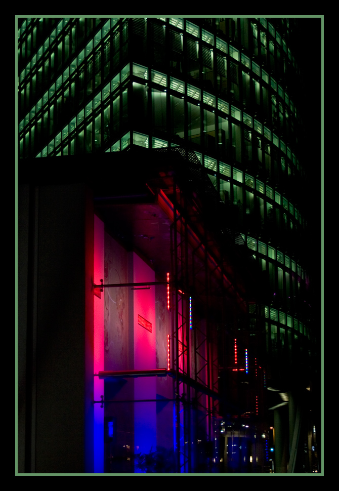 Sony Center Berlin - DB Gebäude von Bernd Layer