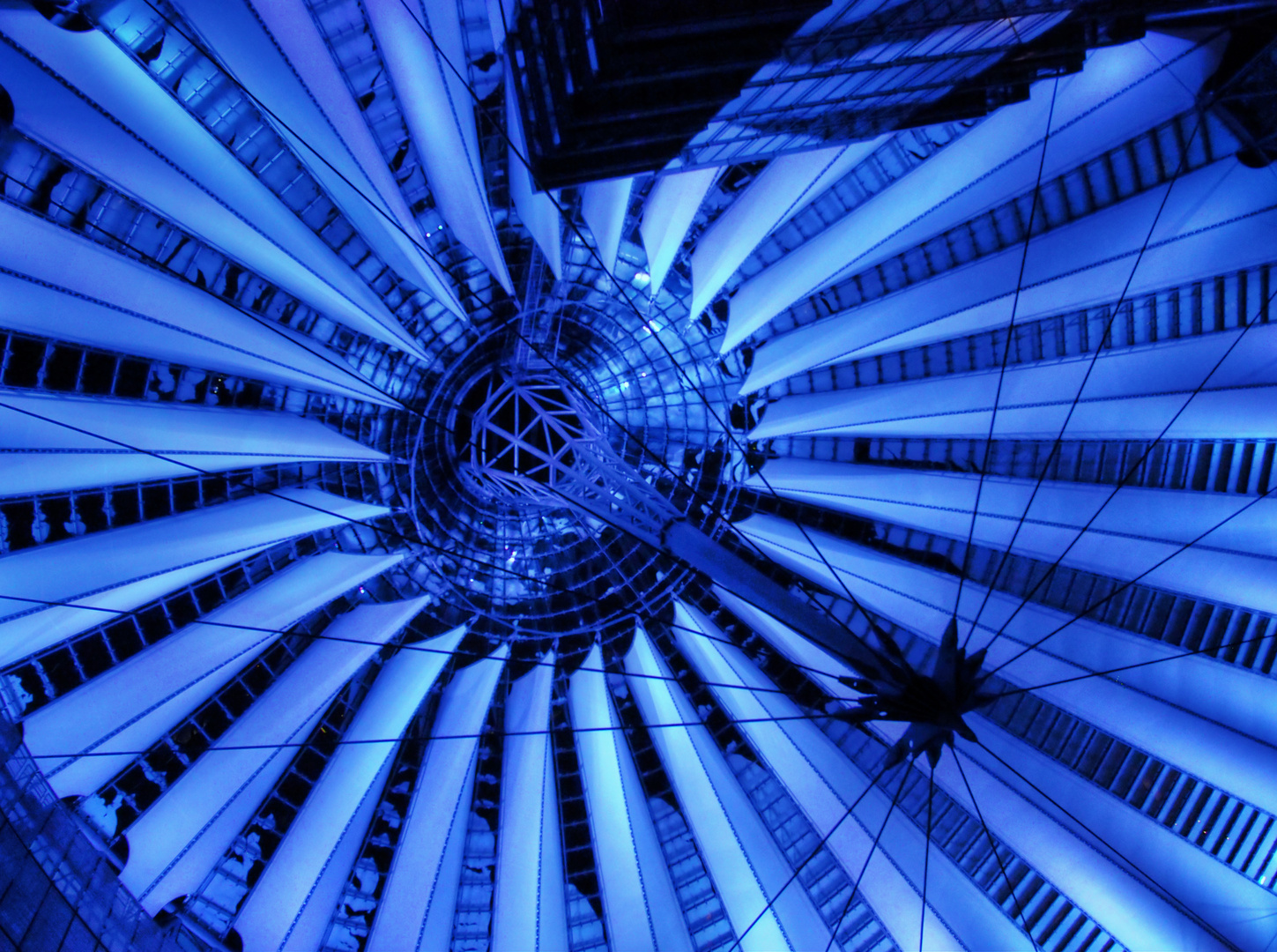 Sony Center Blau