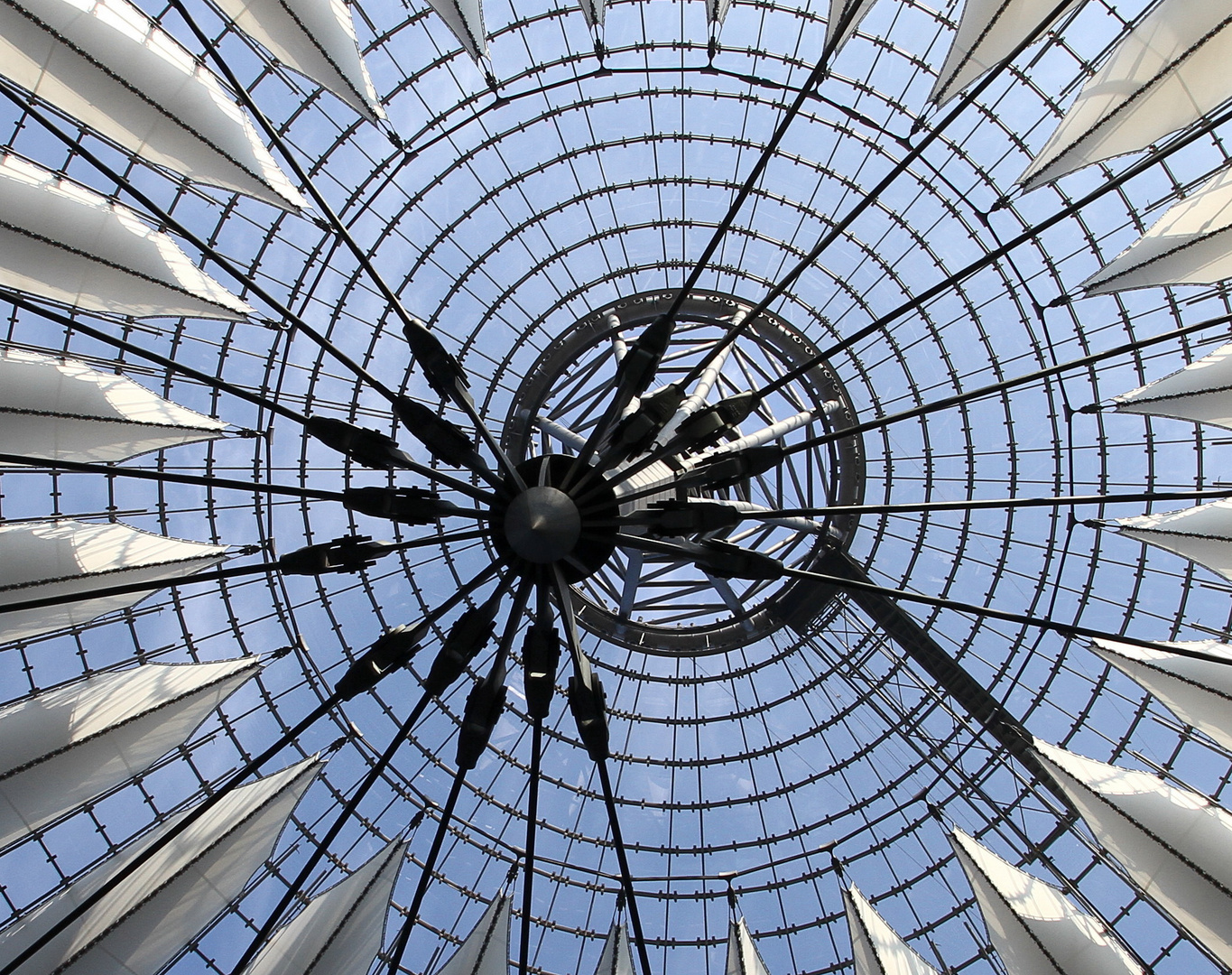 Sony Center Dach