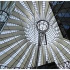 Sony Center Dach im Innenhof