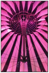 Sony Center - Farbenspiel