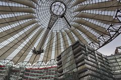Sonycenter Dachkonstruktion