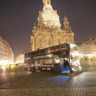 Sonytourbus vor der Frauenkirche, Dresden