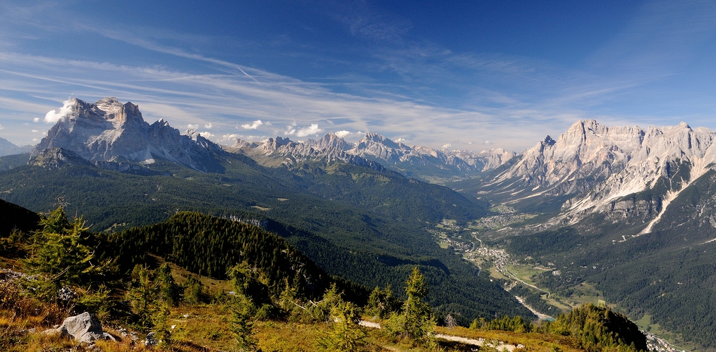 Soooo schööön und unbeschreiblich ist das Panorama vom Monte Rite. Hier der Blick...