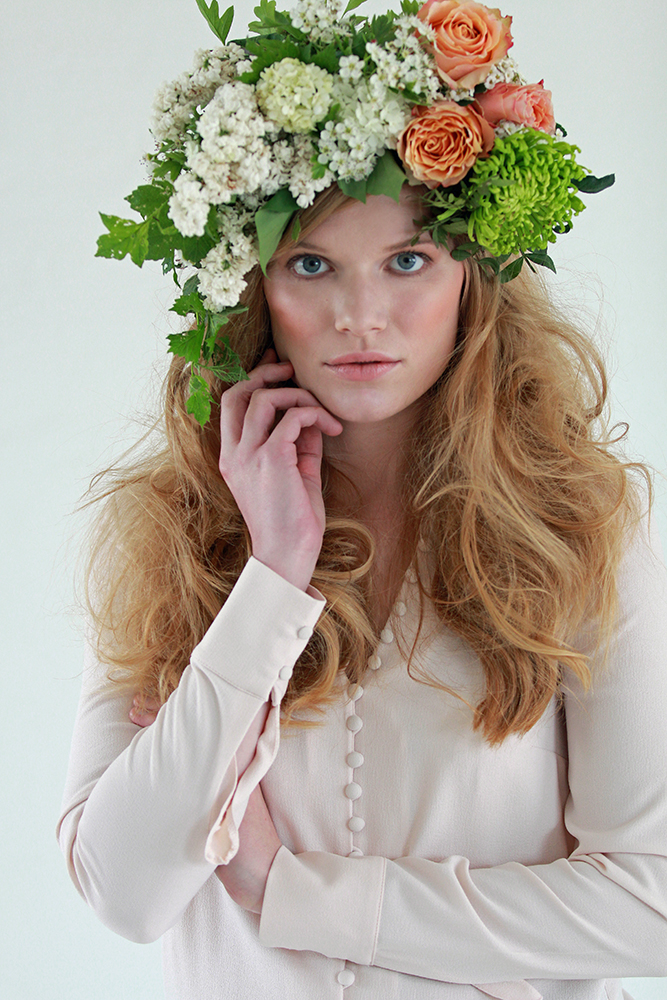 Sophia wearing flowers in her hair 2