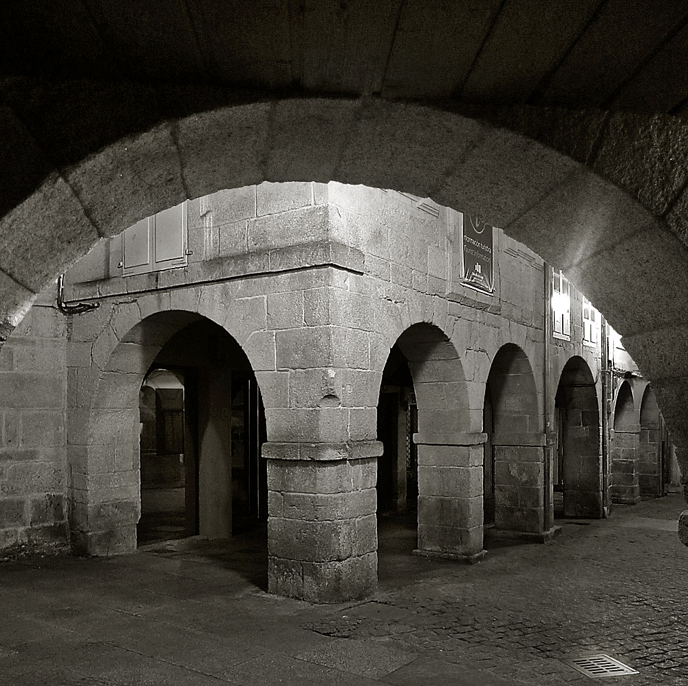 SOPORTALES DE LA PLAZA DEL CAMPO. Lugo (II)