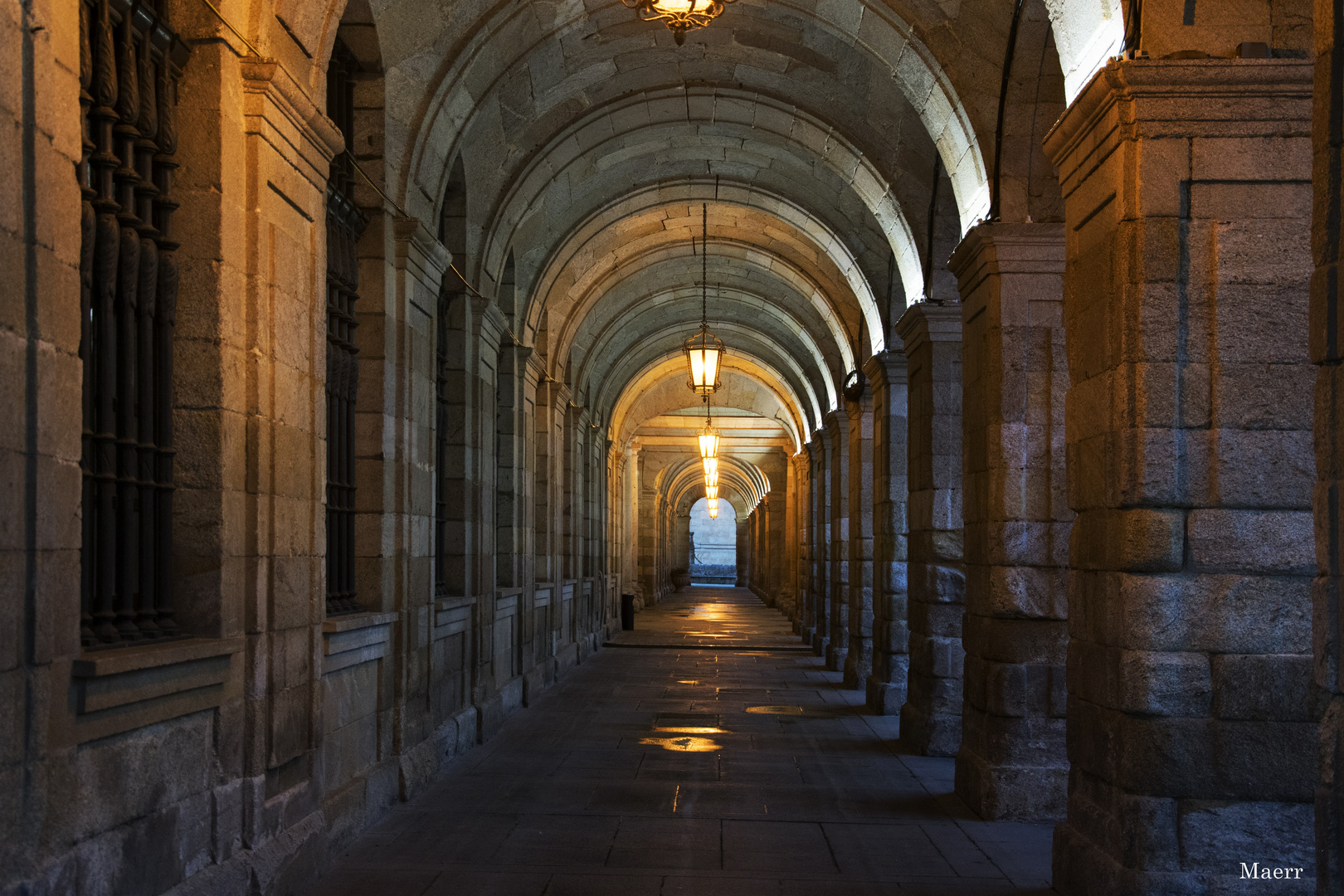 Soportales del Palacio de La Xunta de Galicia.