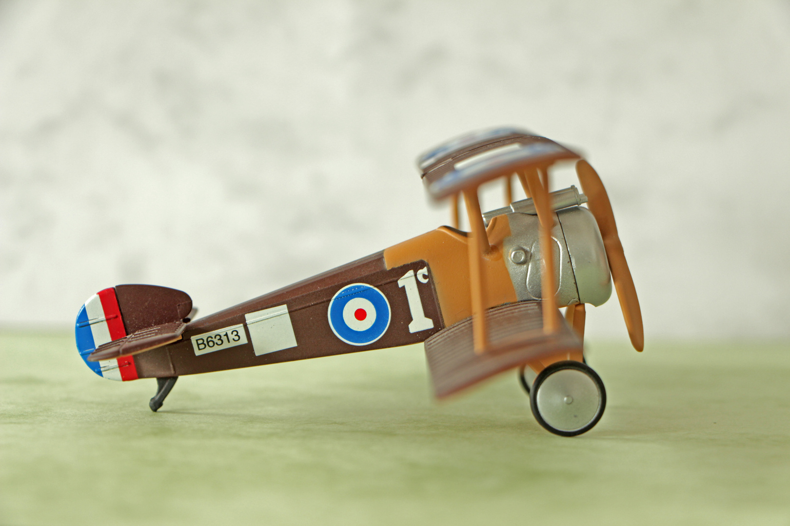 Sopwith F-1 Camel