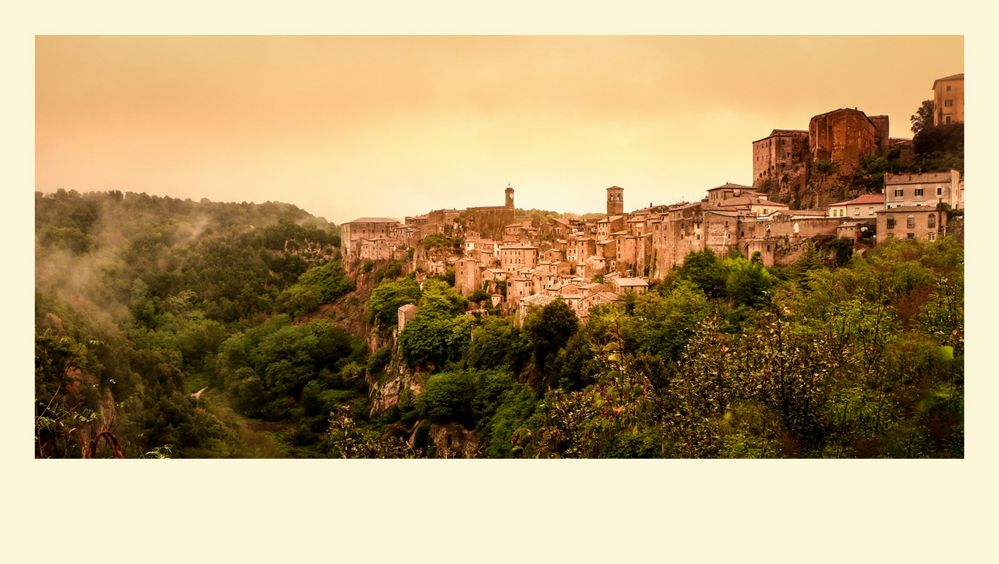 Sorano in der Abendsonne