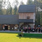 Sorbisches Erntedankfest 2014: Die Crostwitzer Blasmusikanten vor der Krabatmühle